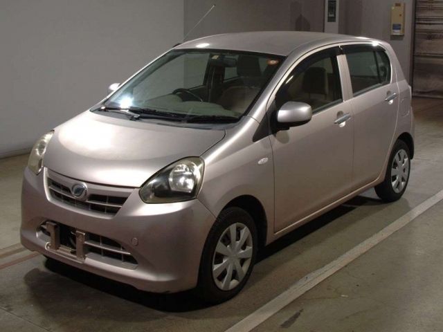 4198 Daihatsu Mira e s LA300S 2012 г. (TAA Chubu)